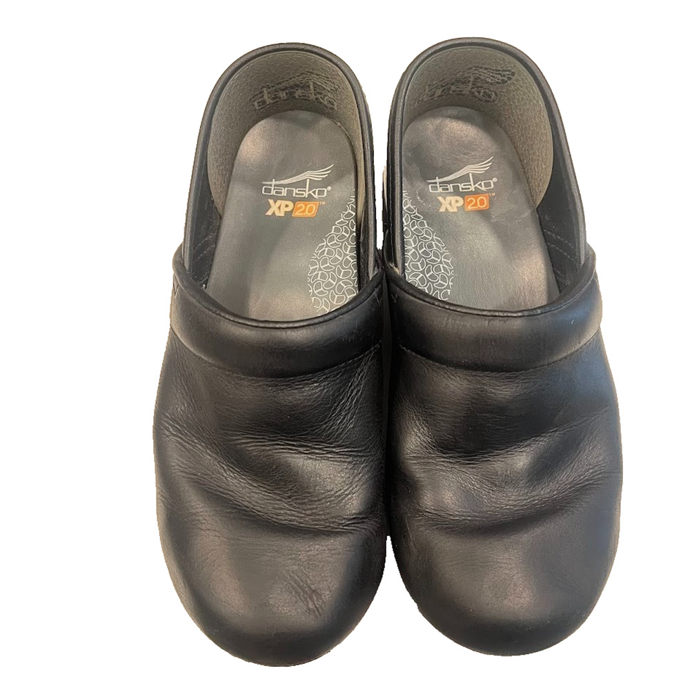 Dansko XP 2.0 Black Leather Clogs Slip On Women's 37